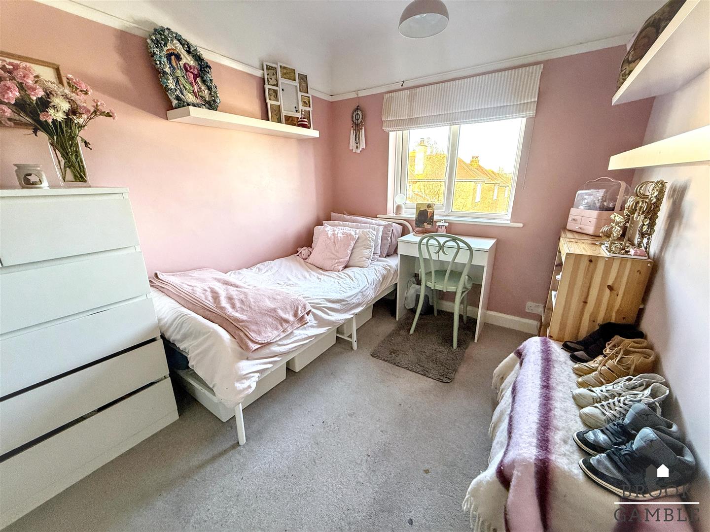 3 Bedroom House. Longland Road in Eastbourne, East Sussex 20